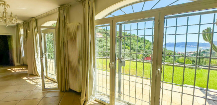 VILLA CON STUPENDA VISTA MARE –  VIA SOLVA – 1 KM DAL MARE – ALASSIO