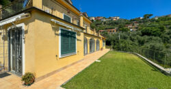 VILLA CON STUPENDA VISTA MARE –  VIA SOLVA – 1 KM DAL MARE – ALASSIO